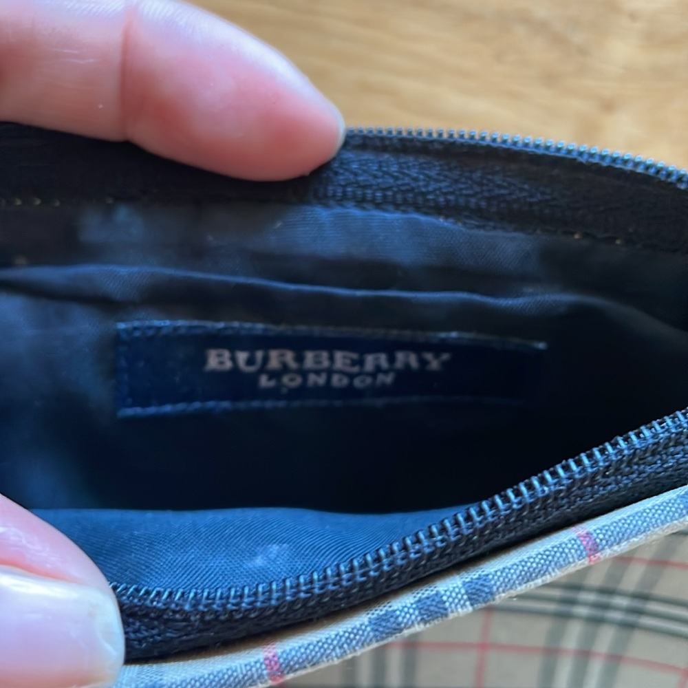 Burberry Makeup Bag - Picture 4 of 6